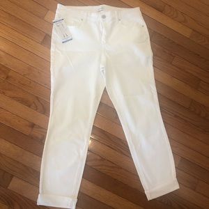 Jessica Simpson Cropped White Pants (NWT)